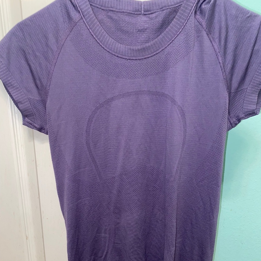 Lululemon Purple Short Sleeve Swiftly Tech Size 6